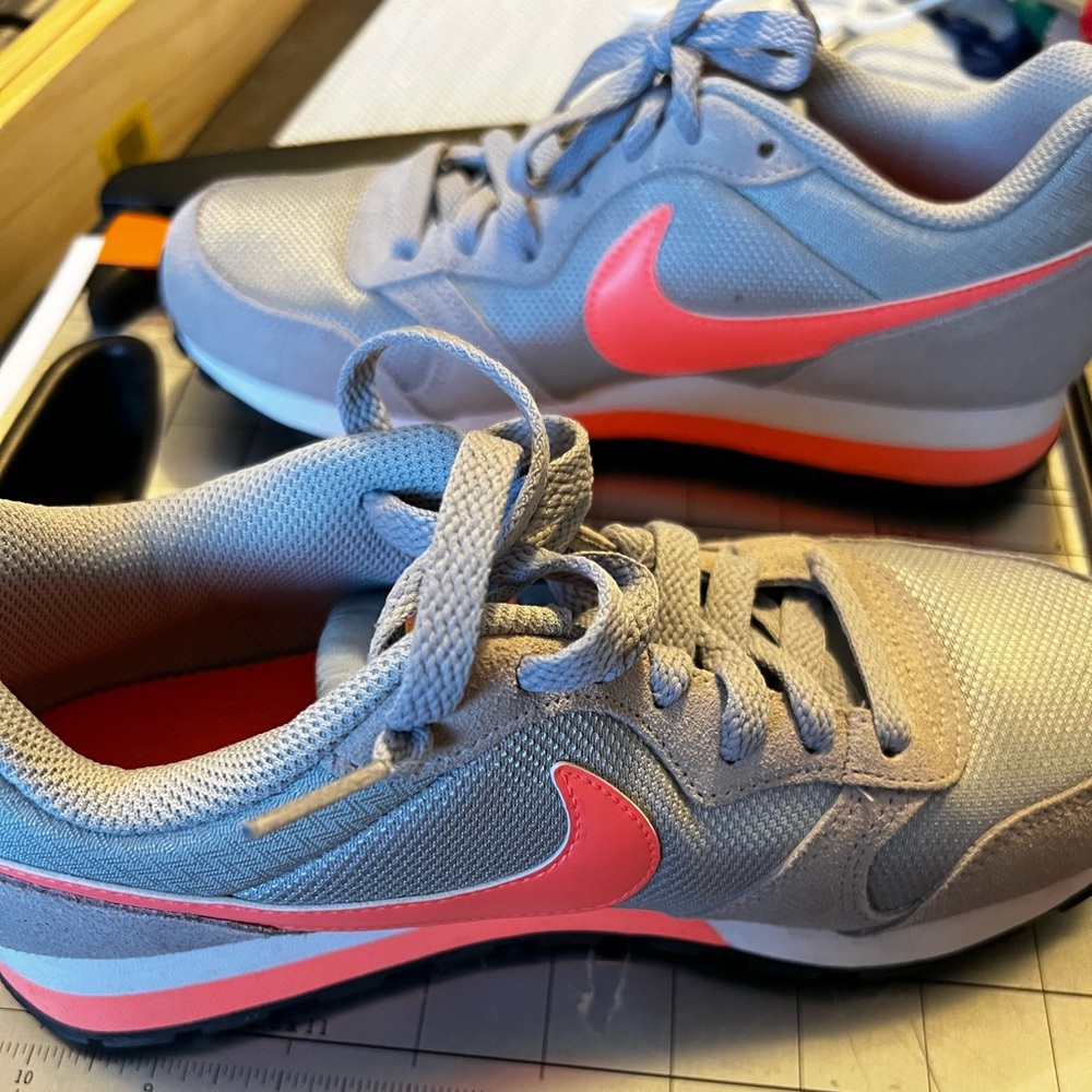 Nike MD Runner NWOT: never worn, only tried on!